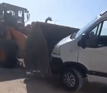 furgoneta excavadora