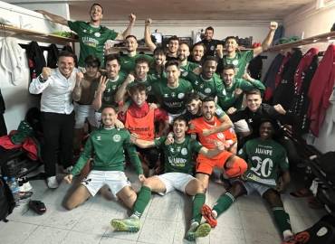 Alegría del Marchamalo tras su primera victoria Foto C.D. Marchamalo