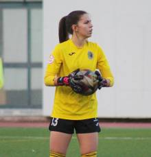 La guardameta dinamista Alba un seguro en el portal verdinegro - copia 1