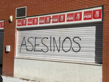pintada asesino sede psoe