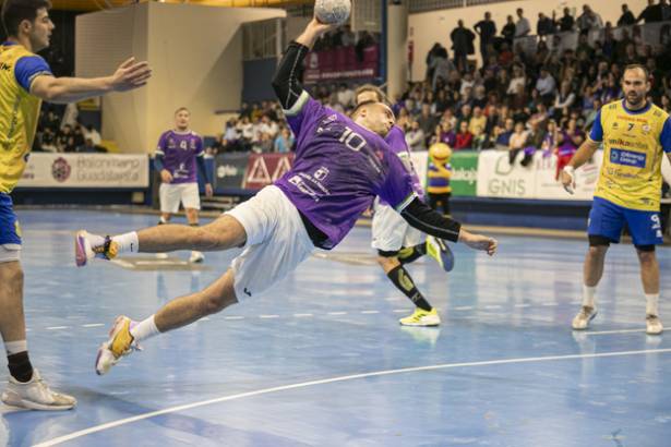 BM Guadalajara - Ciudad Real Foto Santi Molina 6