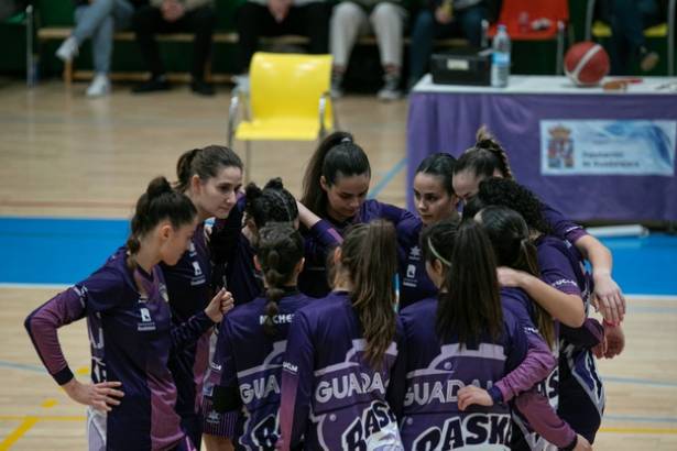 Ferial Plaza en un tiempo muerto de su sexta vctoria de otras tantas jornadas 1