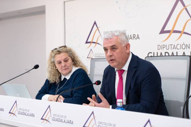 JLVega y Susana Alcalde presentacion presupuesto 2024