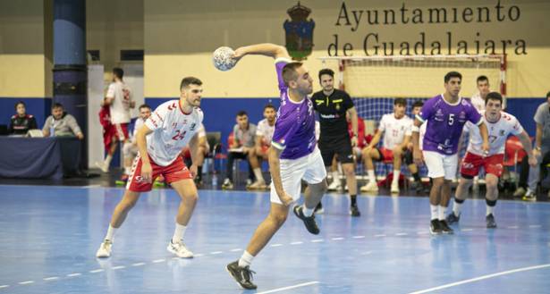 BM Guadalajara Burgos FotoDXTenGuada - Santi Molina 2 1