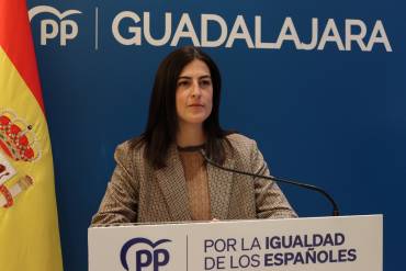 FOTO PP. Maria Patricio en la rueda de prensa de esta manana