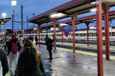 Andenes estación RENFE tres Guadalajara