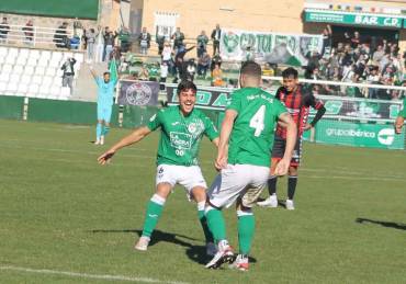 El Azuqueca cayó en Toledo 2-0 y ya suma tres derrotas consecutivas. Foto C.D. Toledo