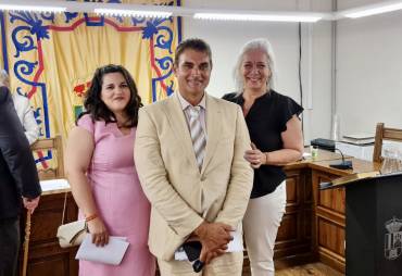 Vox  EL Casar Olga González Camilo Gil y Corinne Basarot Foto X Vox Guadalajara