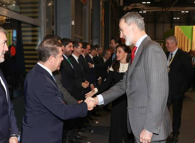 page saludando al rey felipe fitur 2024