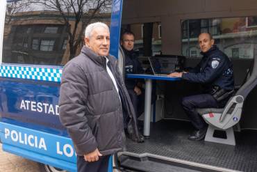Policía Local GU Oficina Móvil Atención Ciudadana 1