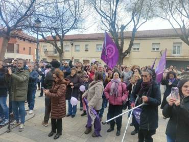 Concentración en Fontanar contra alcalde 4