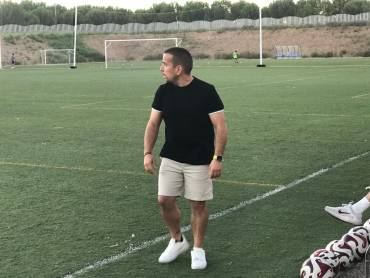 Rubi entrenador  de un Alovera dispuesto a vencer al Villa