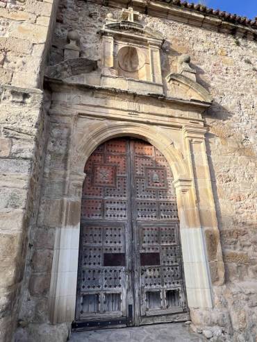 Cogolludo Puerta de San Pedro 1