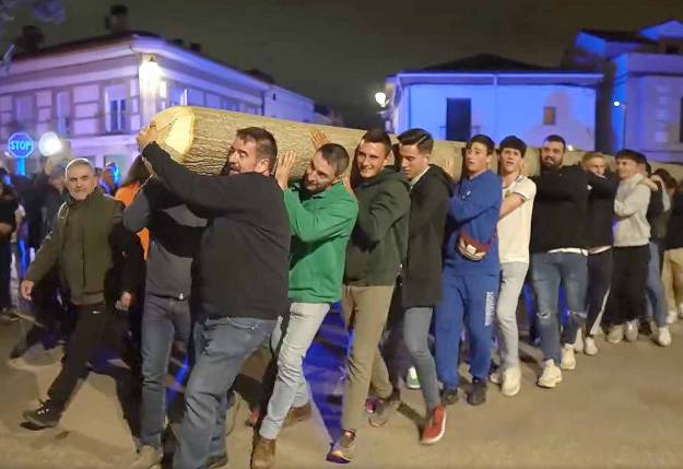 Marchamalo los mayos 2024 Traslado Rafa Esteban