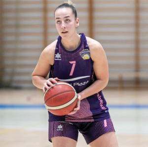 Lucía Rodríguez sigue una temporada más en Ferial Plaza ahora a las órdenes de Soledad Merino 1 1