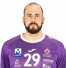 Marcos Dorado renueva con el BM. Guadalajara una temporada más. 1