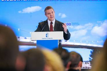 El presidente de CLM en su comparecencia de hoy en Miguelturra/ JCCM page elecciones extremadura