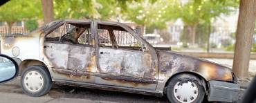 Coche quemado Marchamalo foto Fcbk Iris Izán