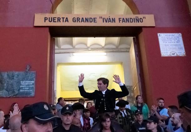 GUD - PUERTA GRANDE -02