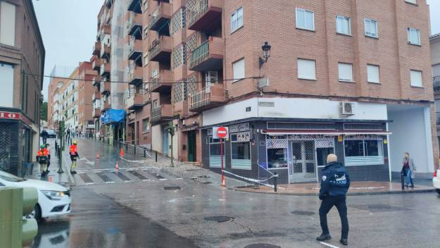Desprendimiento calle Pedro Pascual Bomberos Foto Luis Blasco 5
