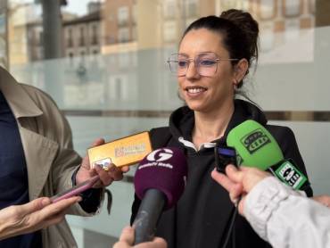 Lucía de Luz - Pavimento Miguel Fluiters