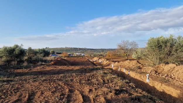 Almonacid fotovoltaica Renovalia zanjas Foto María Ángeles .Rosado 1