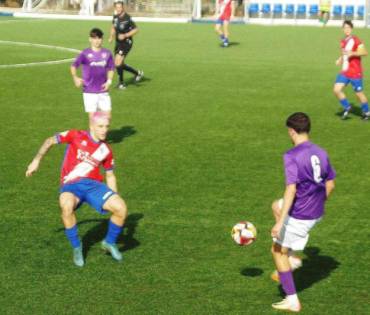 El Deportivo B cayó derrotado 0-1 ante el Yuncos y pierde su condición de invicto Foto Luis Barra 1