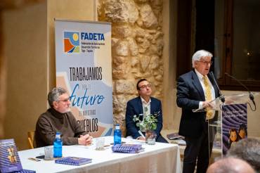 Jesús Orea presentación Viaje Alcarria en familia Fadeta Jesús Ortega