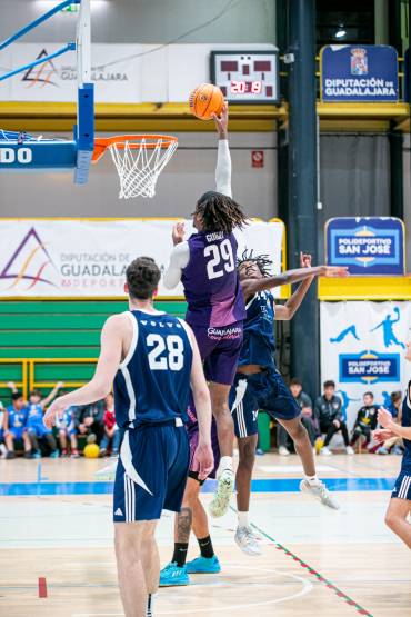 Lujisa que se ha colocado líder dio buena cuenta 104-77 del Pablo Laso Academy Foto Santi Molina DXTenGuada