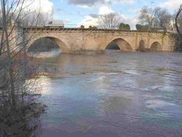 Crecida importante del Rio Henares que casi llego al Ojillo Foto Luis Barra