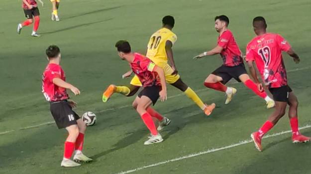 El Alovera juega un derbi apasionante ante Guadalajara B Foto Luis Blasco