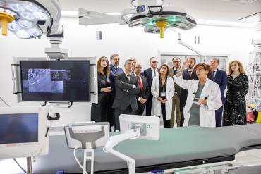 Hospital quirófano híbrido Page Foto Esteban González JCCM 