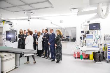 Hospital quirófano híbrido Page Foto Esteban González JCCM 2