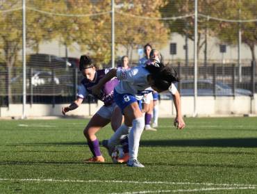 El Deportivo Guadalajara Fem. arranca un punto 1-1 en terreno del difícil Futbolellas Foto Luis Polo-Mariano Viejo