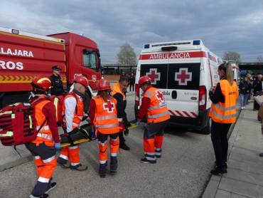 Simulacro Guadalajara Yebes tren ferrocarril 2025 Ambulancia Adif 2