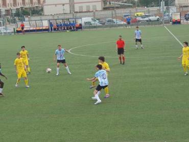 Un lance del partido de la Academia ante Polígono F.C. 1 1