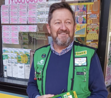 Jose Maria Andres Mendieta vendedor ONCE