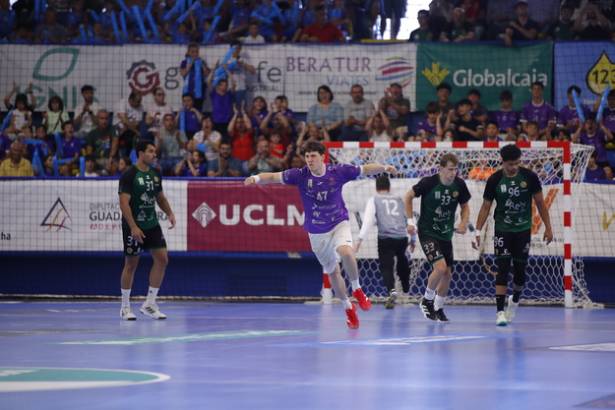 BM Guadalajara - Cuenca Foto Santi Molina 5