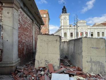 demolición muros maragato