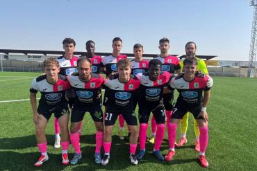 El Almazán venció 1-2 al Marchamalo en el segundo partido de entrenamiento de los gallardos.Foto SD. Almazán