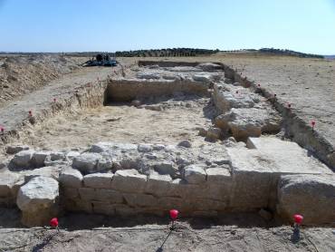 Figura 15-Vista de la cata A. Edificio en la cabecera este del Foro fotografía Equipo Arqueológico Caraca