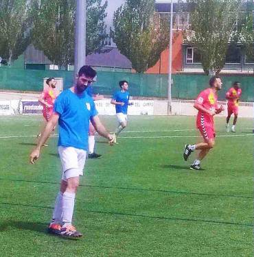 El Cabanillas de azul se impuso 2-0 al Yunquera - copia 1