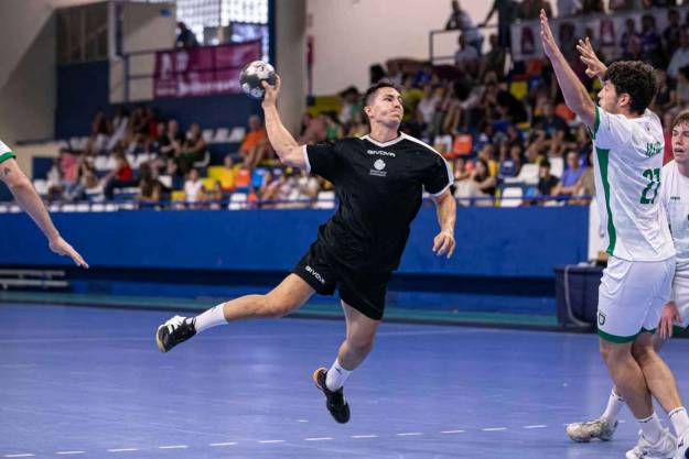 El Sanicentro BM. Guadalajara cierra la pretemporada con derrota ante Helvetia Anaitasuna Foto Santi Molina DXTENGUADA