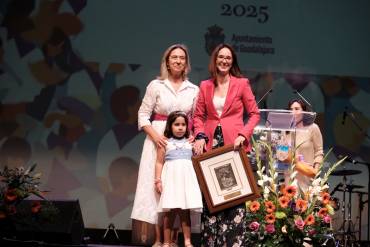 Ferias .2025 Pregón gRosa San Millán Foto Eduardo Bonilla.jpg