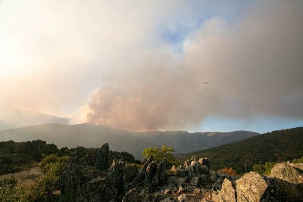 Incendio Pico del Lobo Infocam Page 18