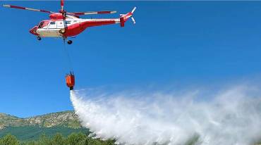 Incendio Pico del Lobo helicóptero Comunidad de Madrid Foto CAM
