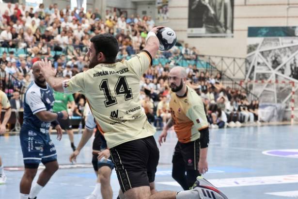 BM Guadalajara - Cangas do Morrazo Foto Raúl Fonseca - Rober Pastoriza 6