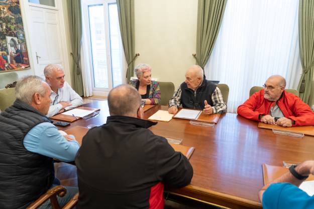 Reunion alcaldes Villares y Zarzuela de Jadraque 3 1