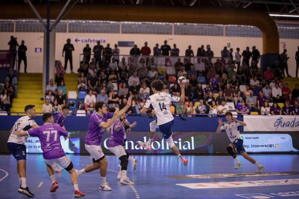 BM Guadalajara - Granollers Foto Óscar Gronard 1