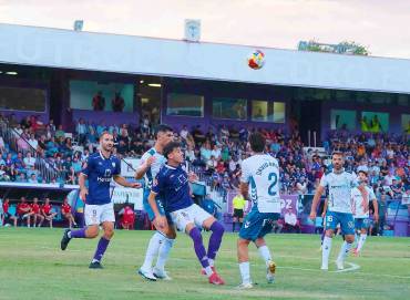 El Deportivo Guadalajara que cayó 3-0 sumó su quinta jornada sin ganar Foto Eduardo Bonilla